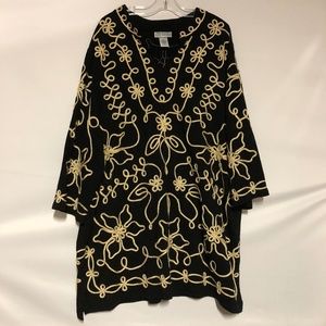 Maggie Barnes 0X classy black & gold tunic